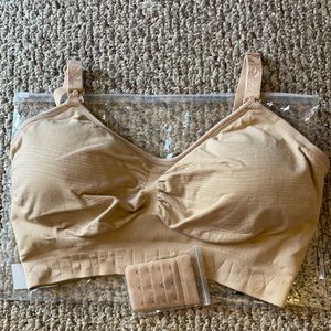 Kindred Bravely nursing pumping bra